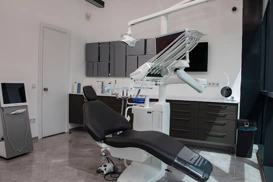 Slider image (8) Ebru Ersan Dental Solutions
